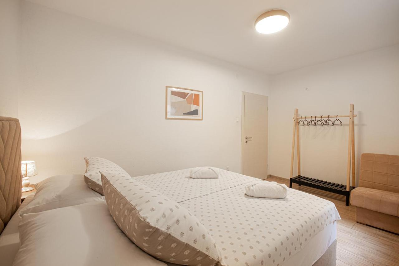 Apartments Villa Luce Makarska Buitenkant foto
