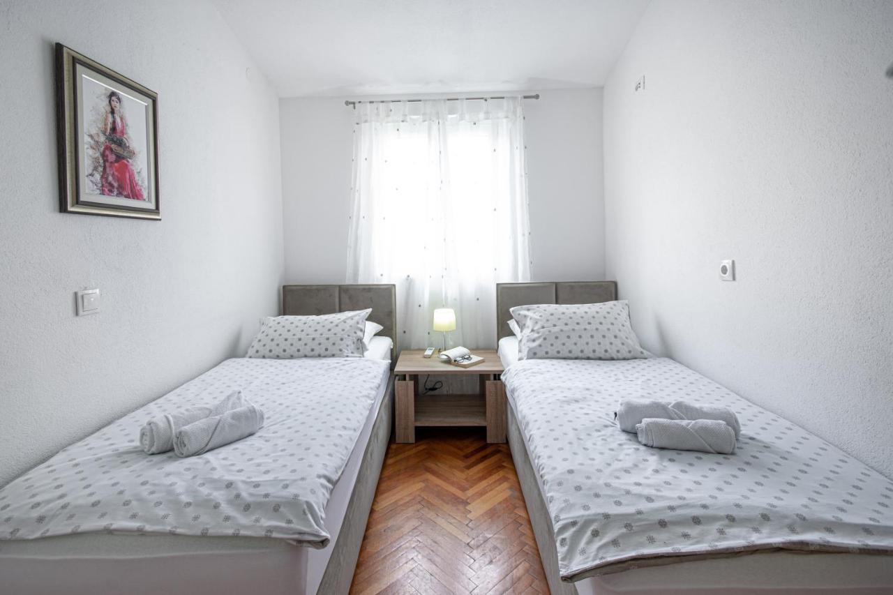 Apartments Villa Luce Makarska Buitenkant foto