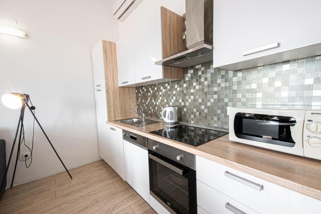 Apartments Villa Luce Makarska Buitenkant foto