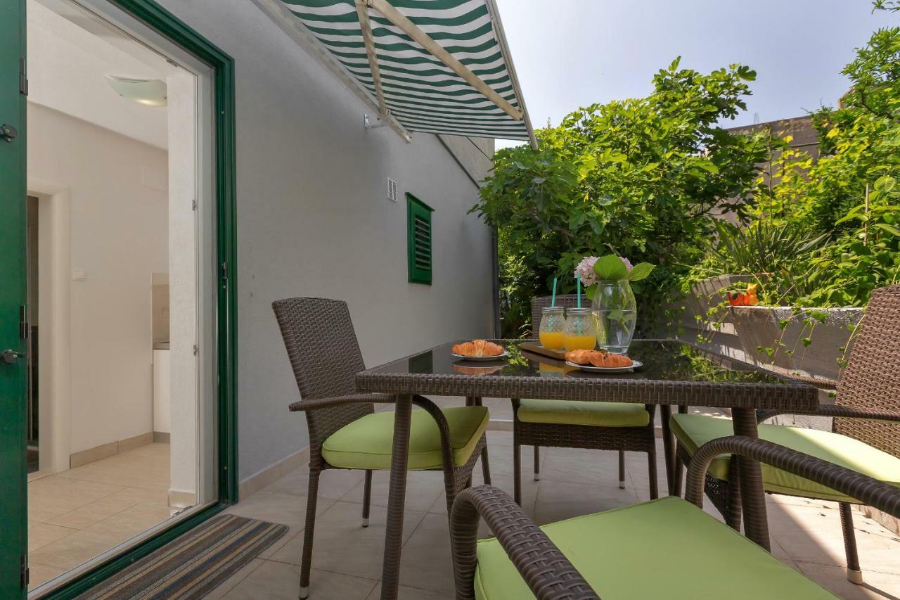 Apartments Villa Luce Makarska Buitenkant foto