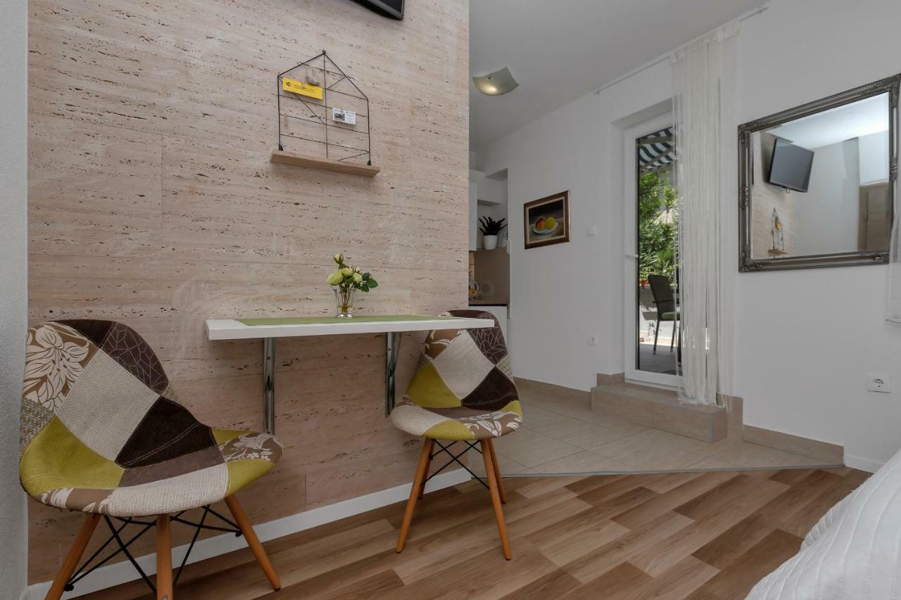 Apartments Villa Luce Makarska Buitenkant foto